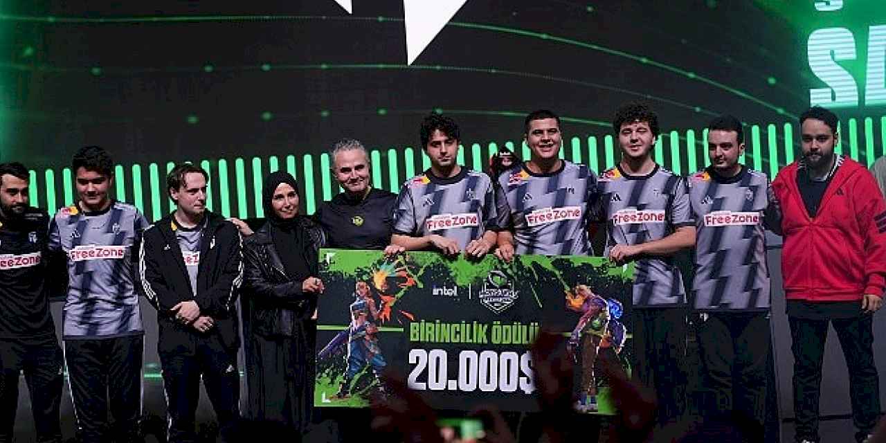 Intel Monsters Reloaded 2025'te büyük final heyecanı doruğa ulaştı!