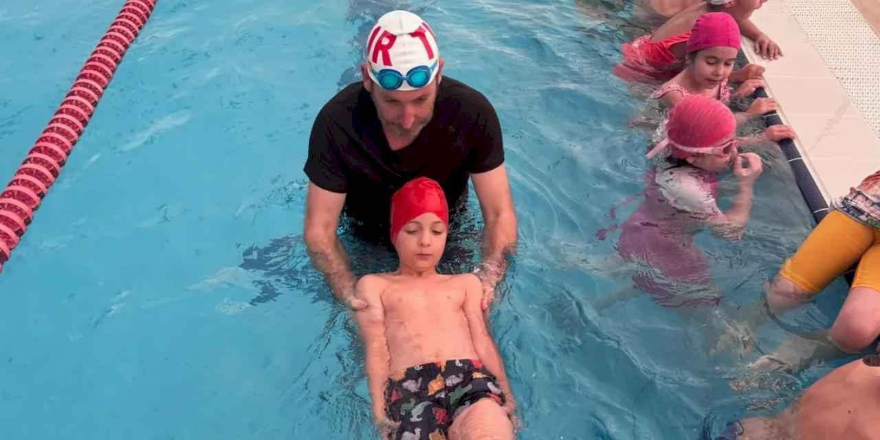 Kocaeli'de yüzme bilmeyen kalmasın projesi sürüyor