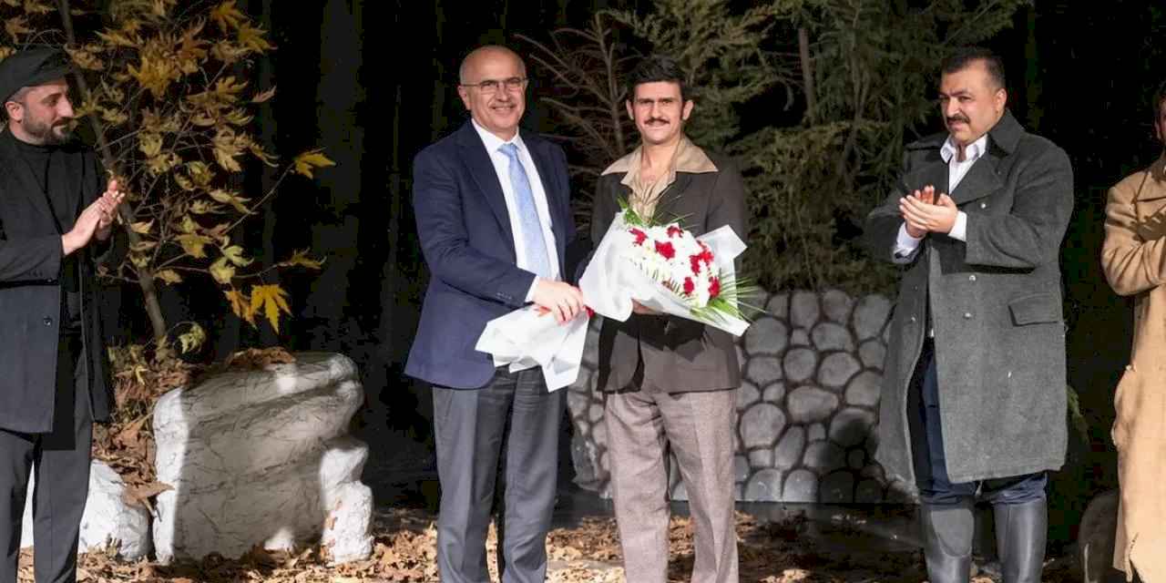 Malatya’da ‘Pusuda’ tiyatro oyunu beğeni topladı