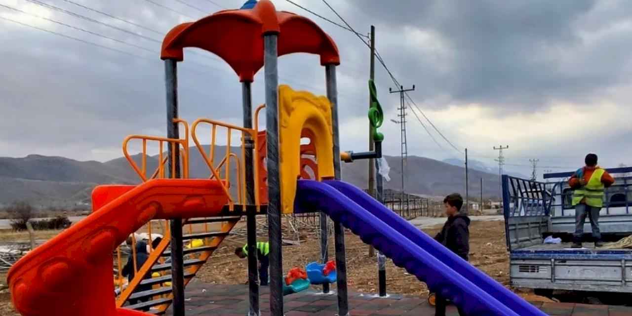 Doğanşehir Belediyesinden Güzelköy'e modern çocuk parkı