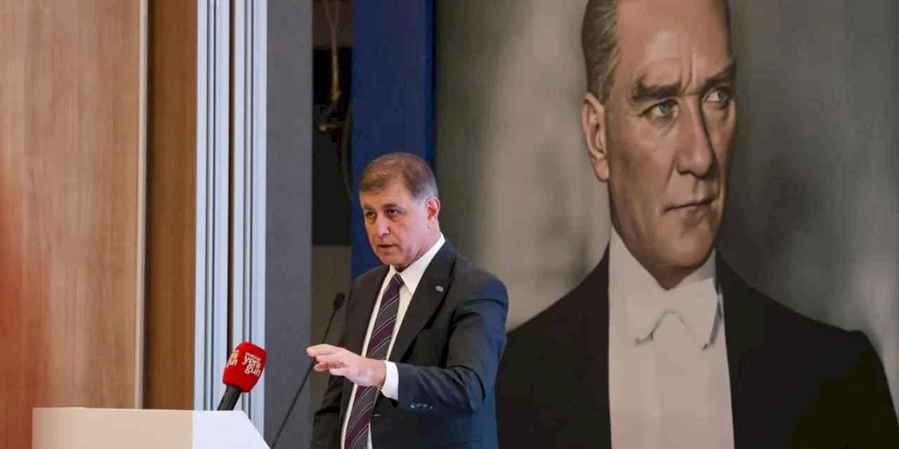 Başkan Tugay Burdur'da konuştu: Kendi kendine yeten şehirler artık bir gereklilik