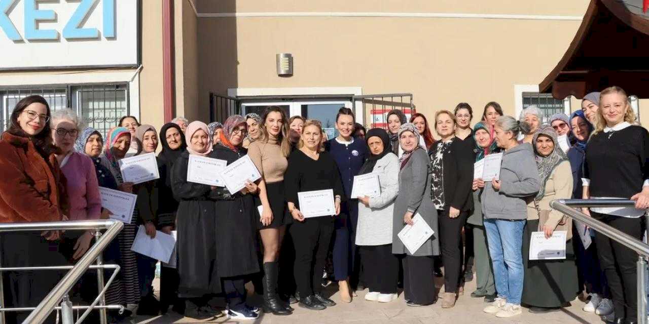 Kocaeli'de 'Güçlü Kadın Güçlü Toplum'da ilk grup eğitimler tamamlandı