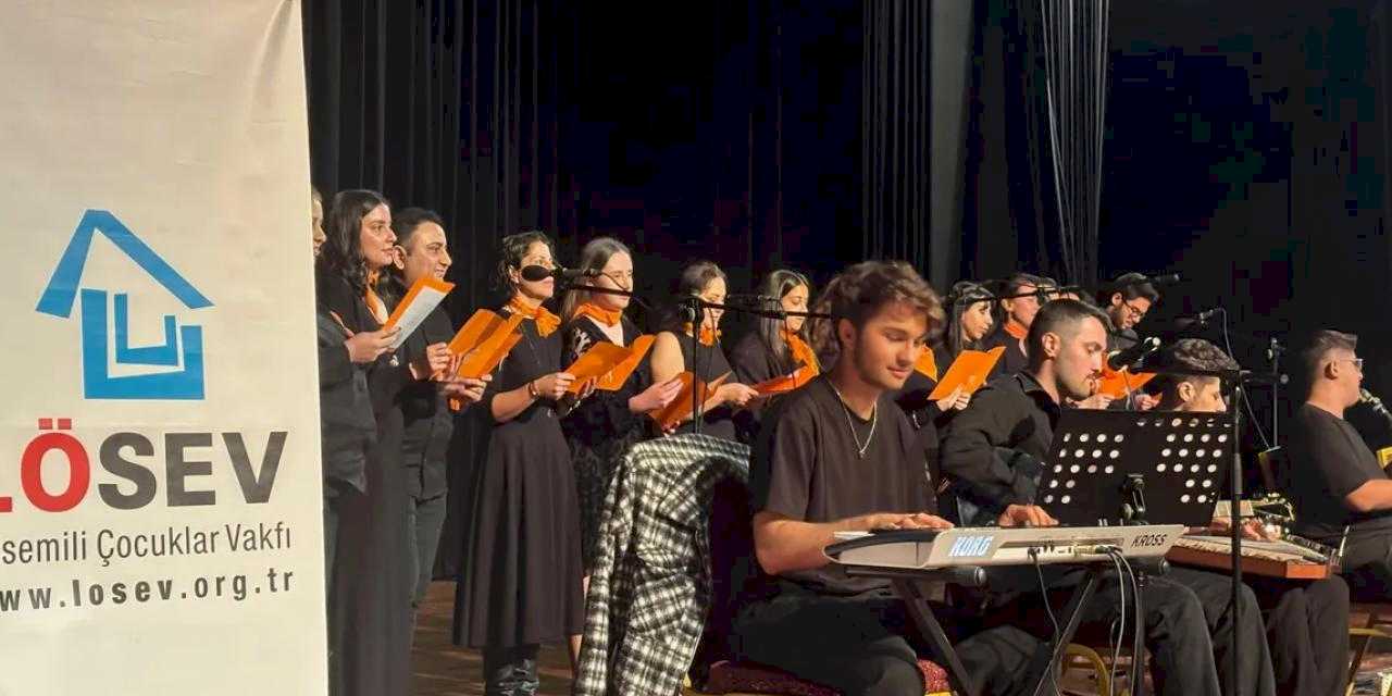 LÖSEV, 'Sen Varsan Biz Varız' diyerek gönüllülerine teşekkür etti