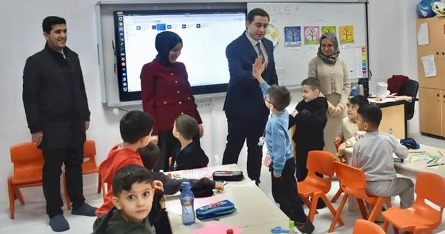 Sason Kaymakamı Başar'dan anaokuluna ziyaret