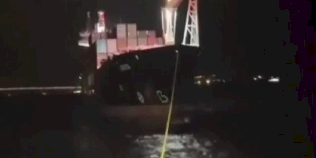 Çanakkale Boğazı'nda arızalanan kargo gemisi kurtarıldı