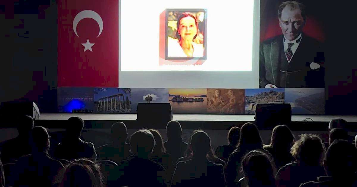 Muğla Milas'ta 'Vali Hanım' belgeseli izleyiciyle buluştu