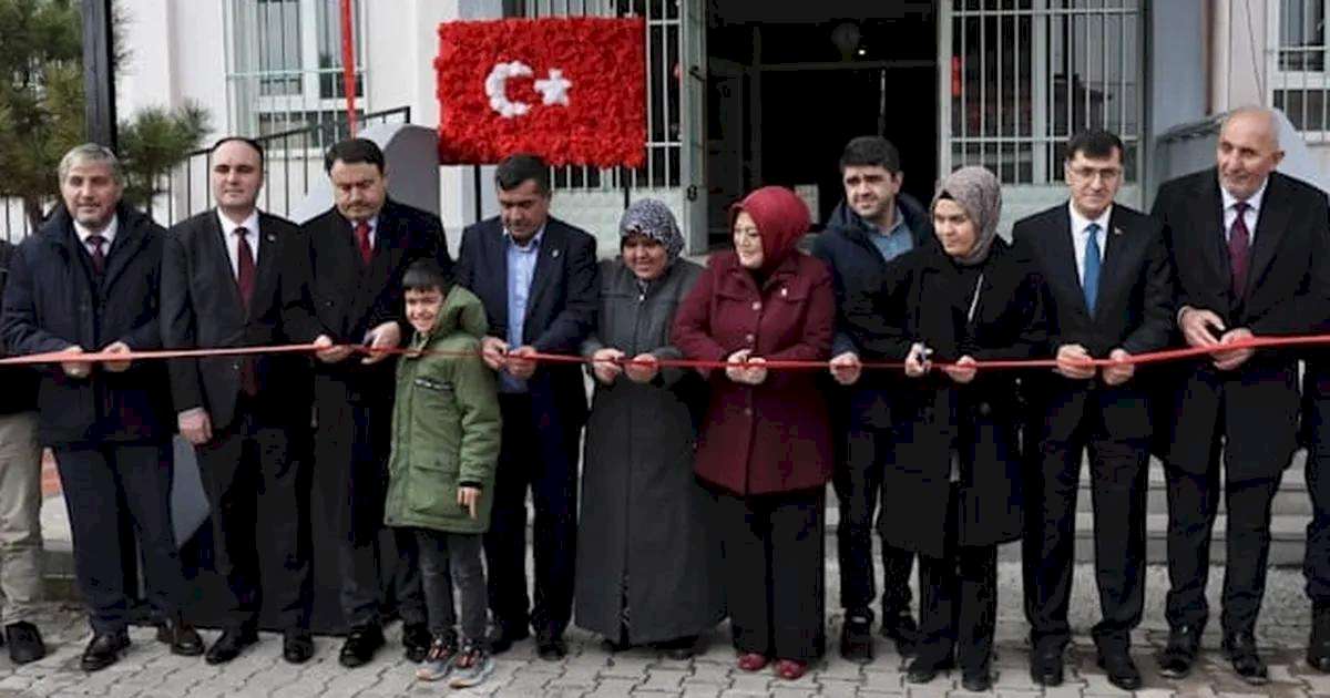 Kütahya’da şehidin adı ortaokulda nesiller boyu yaşatılacak