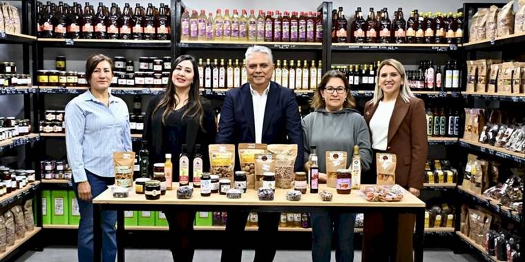 Antalya'da Yerli Malı Haftası’nda kadın emeğine destek