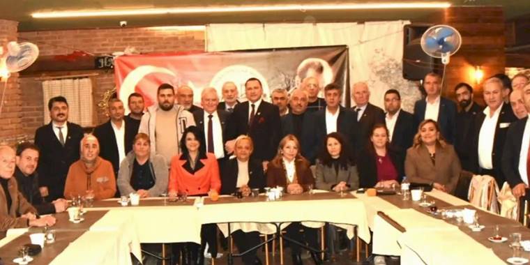Manisa Dostlar Meclisi'nde demokrasi buluşması
