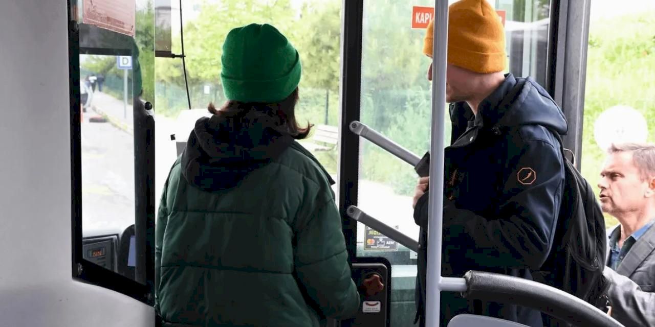 Balıkesir Büyükşehir'den öğrencilere ulaşımı sevdiren hizmet