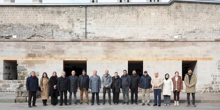 Kayseri Melikgazi'de Gön Han küllerinden doğdu