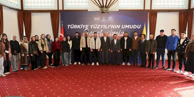 Başkan Altay, Konya’nın ilçelerinden gelen gençlerle buluştu