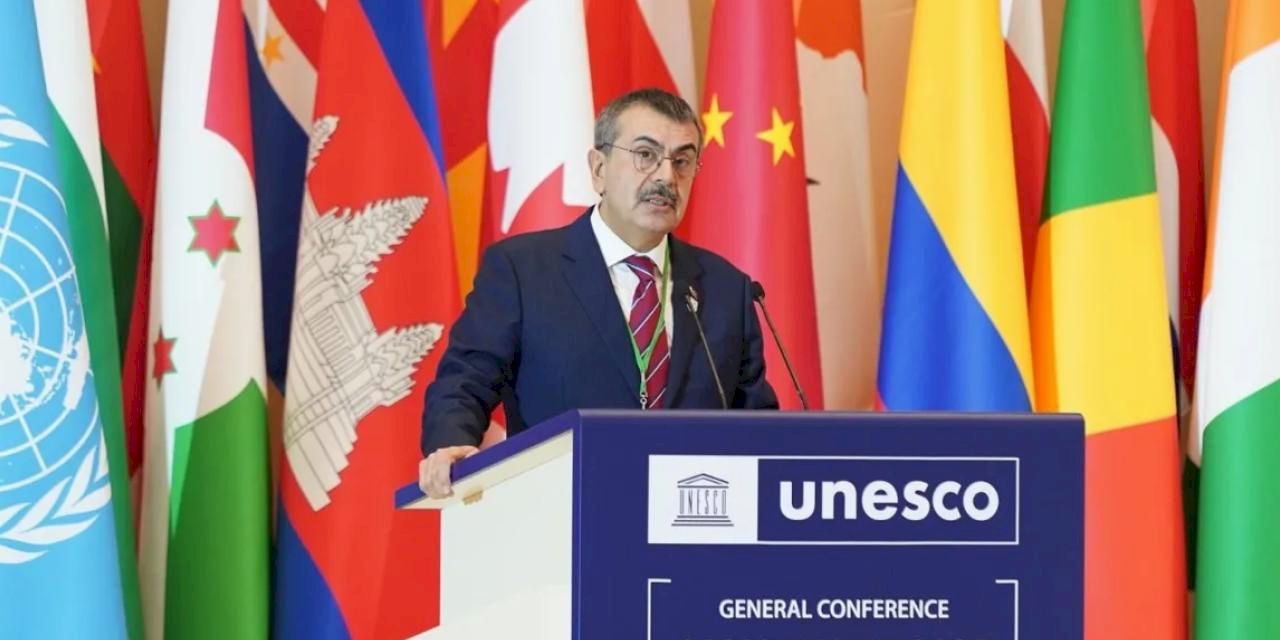 Bakan Tekin'den 'Dünya Türk Dili Ailesi' mesajı