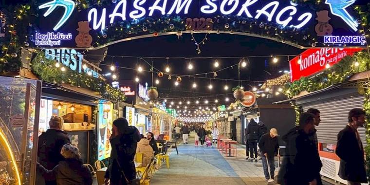 İstanbul Beylikdüzü'nde kış festivali başladı