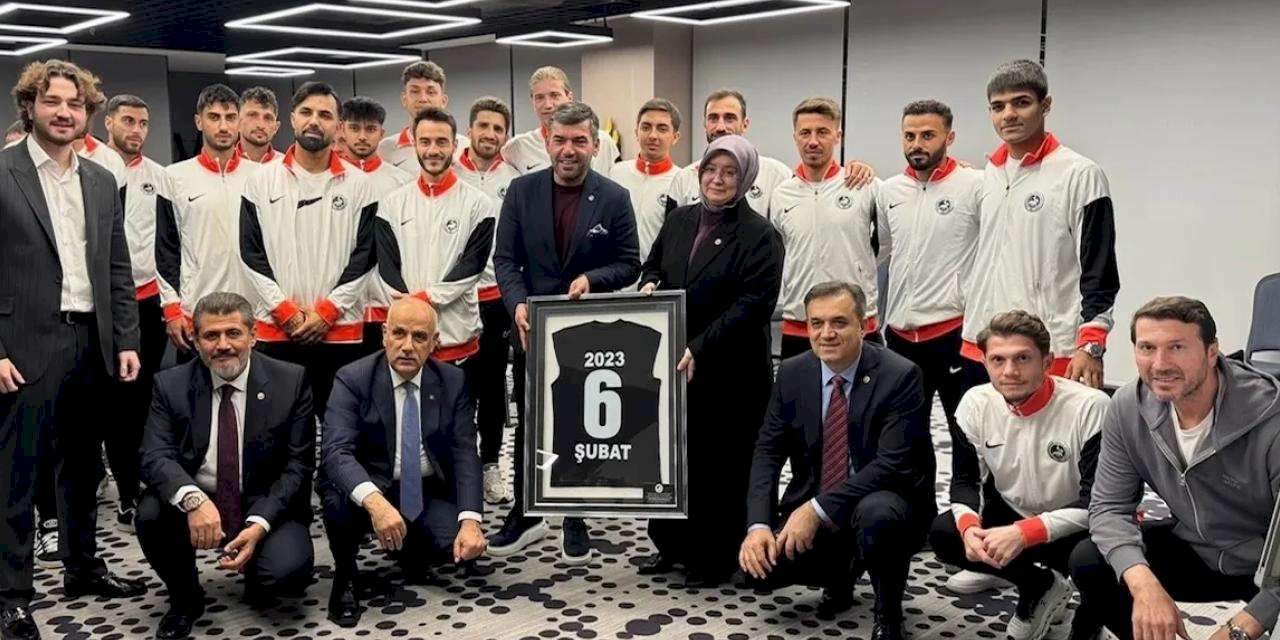 Kahramanmaraş milletvekillerinden İstiklalspor'a moral ziyareti