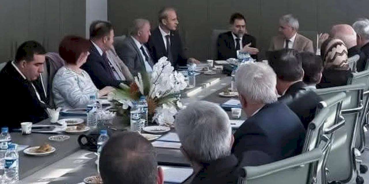 Erzurum Yakutiye'de Başkan Uçar lise müdrüleriyle buluştu