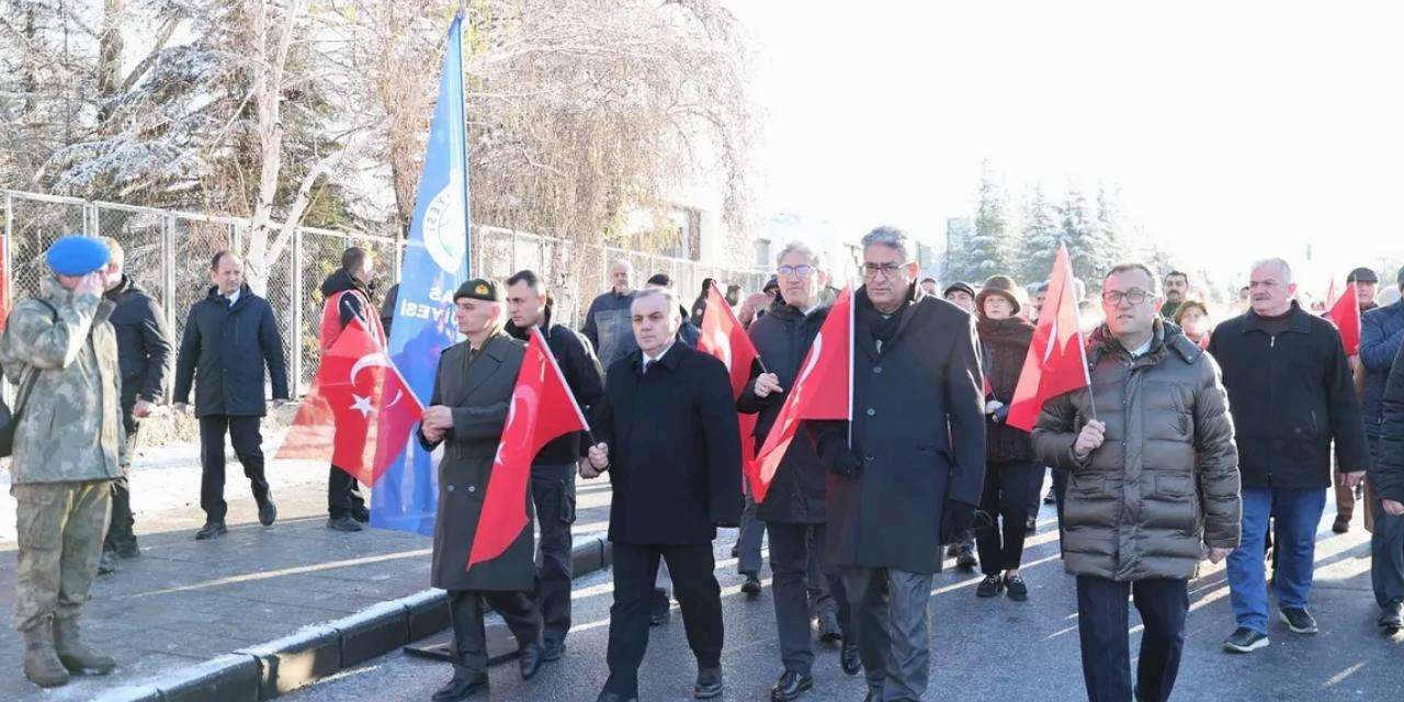 ERÜ 17 Aralık şehitlerini andı