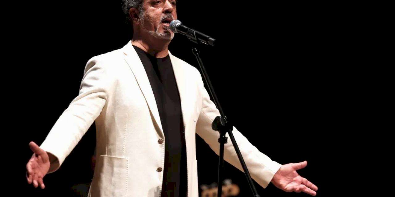 Cem Karaca İzmir'de unutulmaz şarkıları ve anılarıyla hatırlandı