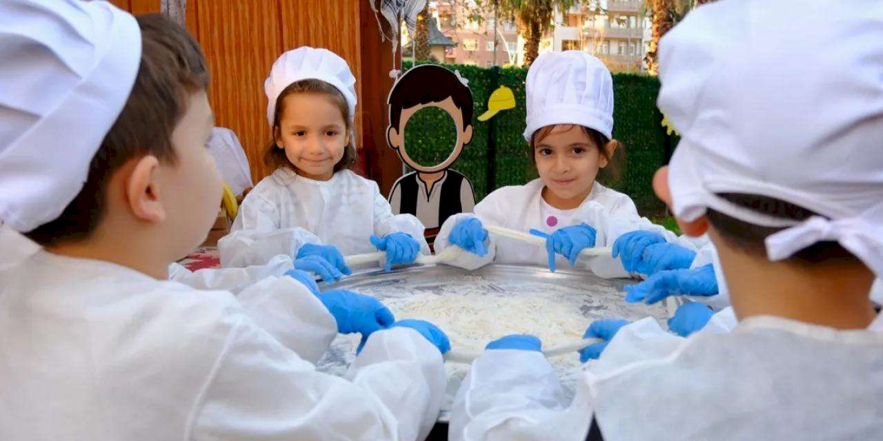 Kocaeli'de minikler yerli üretimi uygulamalı keşfetti