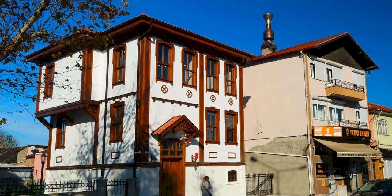 Sakarya'da 100 yıllık tarihe ışık olacak konak