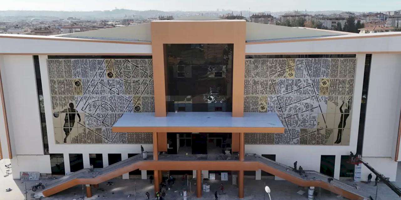 Gaziantep'de Kamil Ocak Spor Salonu 'Gazi Oyunları' ile kapılarını açıyor