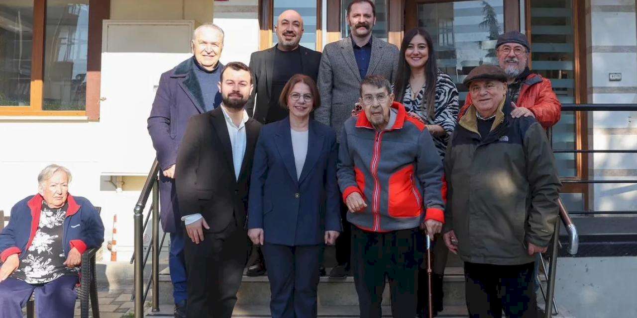 İstanbul'da usta sanatçı Zihni Göktay’a vefa ziyareti