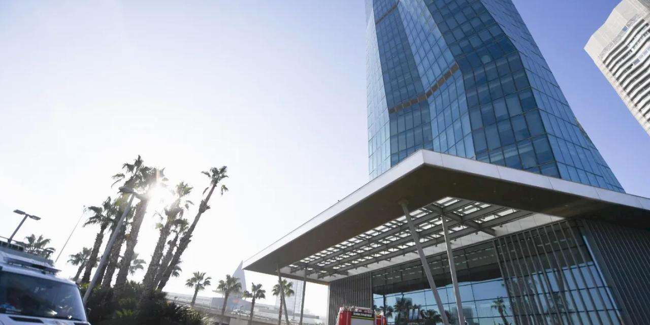 İzmir'de 47 katlı binada nefes kesen tatbikat