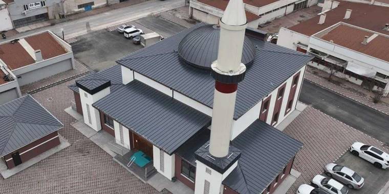Kayserili hayırseverlerin desteğiye Birdal Camii ibadete hazır