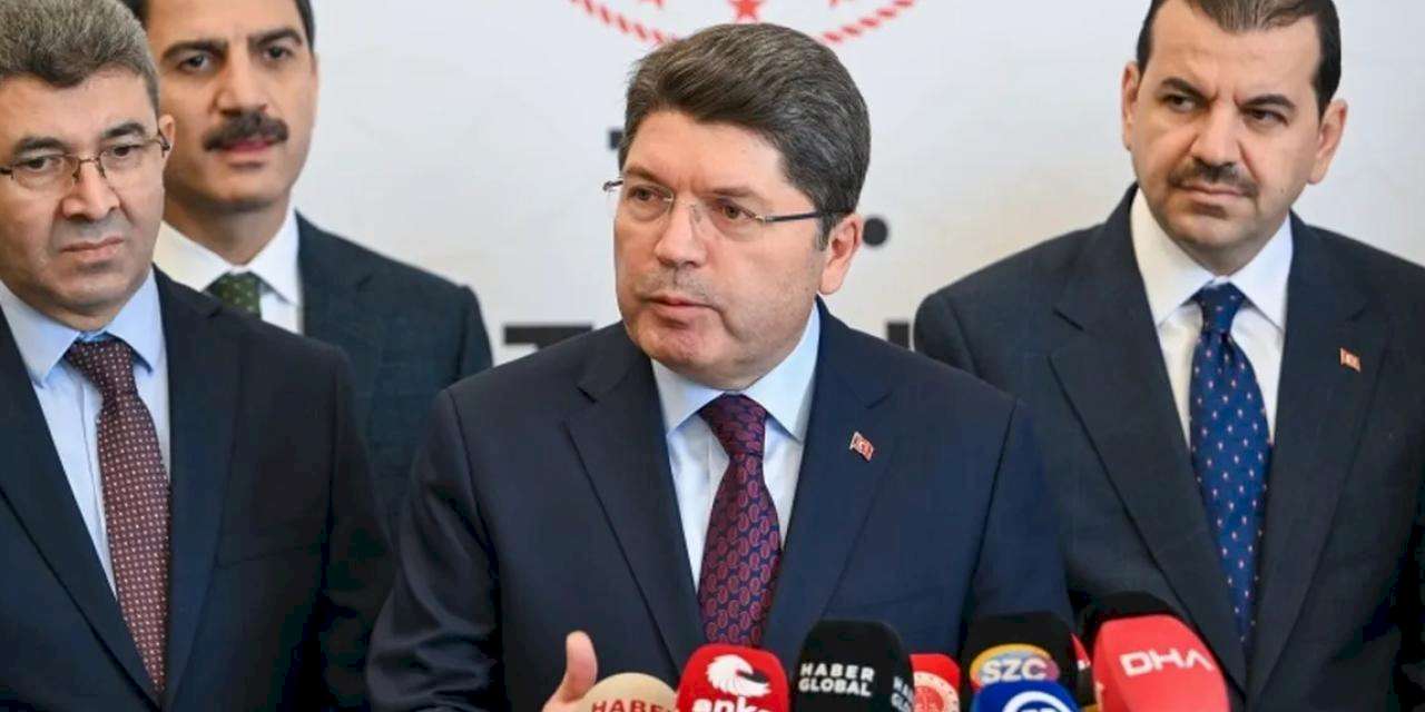 'İmralı’ya villa yapılıyor' iddiasına Bakan Tunç'tan net yalanlama!