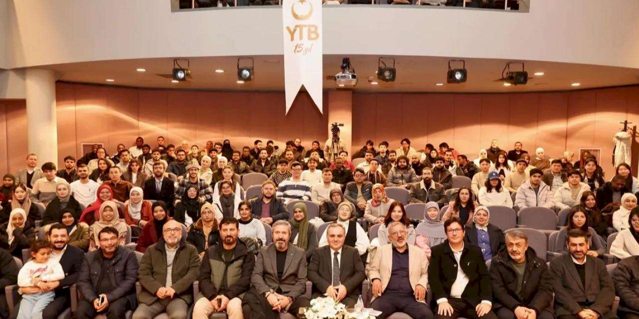 Kayseri Uluslararası Öğrenci Akademisi’nin açılış dersi Prof. Dr. Altun'dan