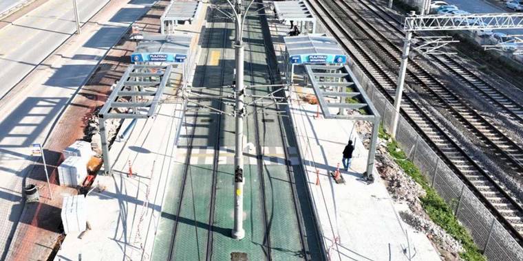 Kocaeli'de tramvay uzatılıyor...