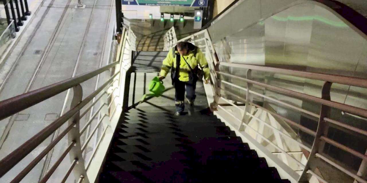 Kocaeli'de üst geçitlere buzlanma müdahalesi