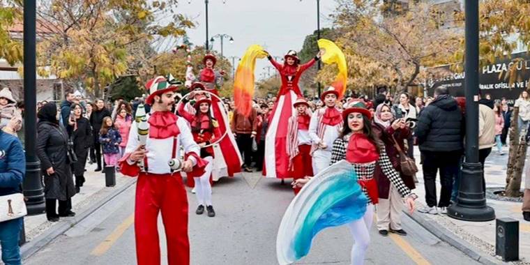 Denizli’de Yılbaşı Festivali coşkuyla başladı