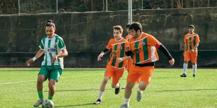 Yeşil Artvinspor U18 ligin ilk yarısını lider bitirdi