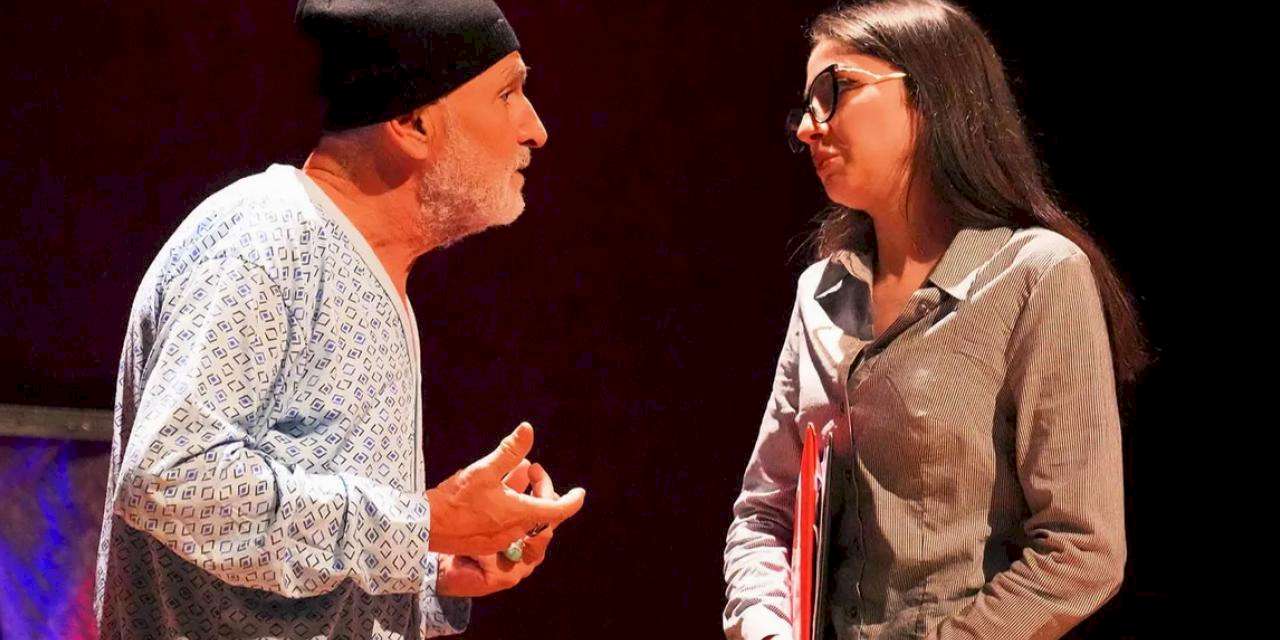 Ankara Keçiören'de 'Deliler Koğuşu' yüreklere dokundu