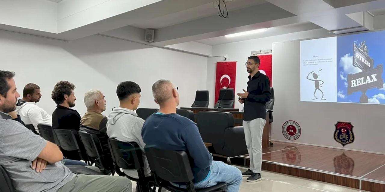 Kayseri Büyükşehir'den hükümlülerin topluma uyumu için eğitim semineri