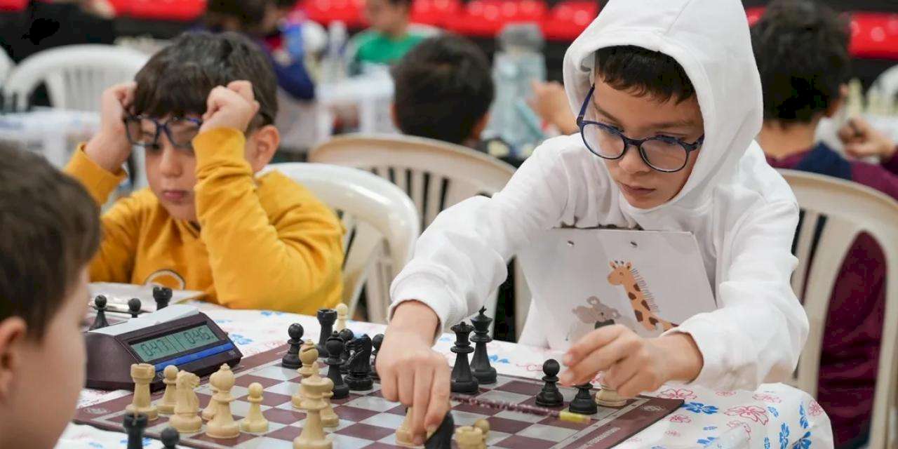 Geleceğin satranç şampiyonları Maltepe’de yarıştı