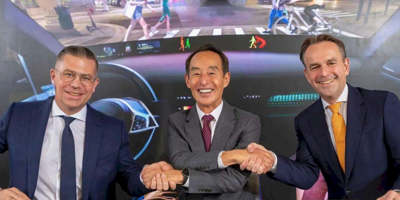 Otomotiv Teknolojisinde 1,5 Milyar Euro'luk Dev İmza: HARMAN, ZF'nin ADAS Birimini Satın Alıyor!