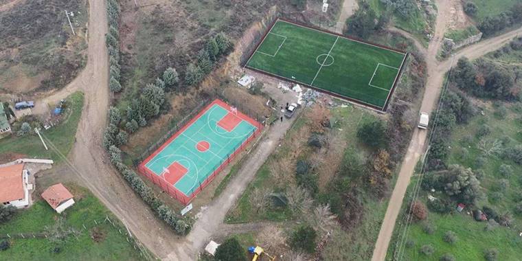 Sakarya Geyve'de spor sahaları hizmete gün sayıyor