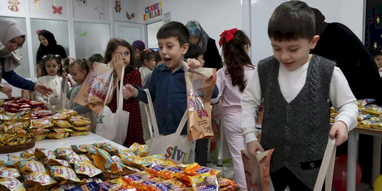 Konya'nın 31 ilçesinde 220 bin çocuk Şivlilik mutluluğu yaşadı