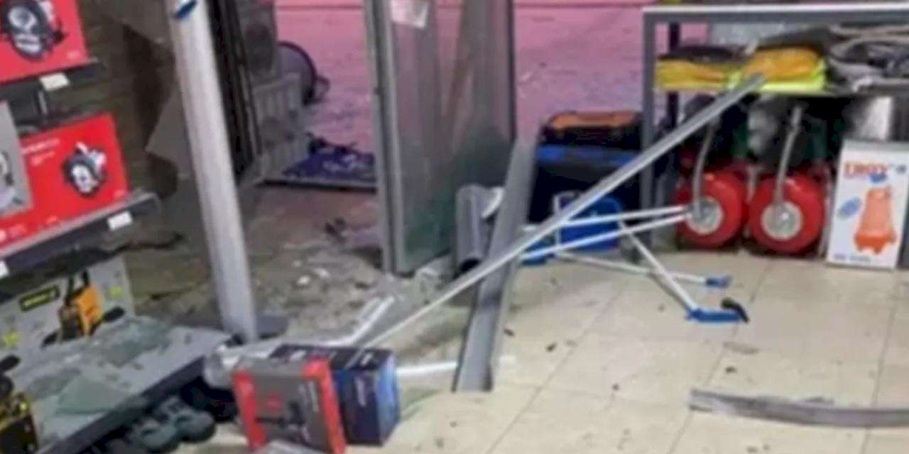 Şile Ağva'da işyerine patlayıcıyla saldırı!