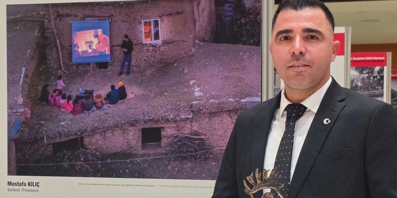 Mardinli foto muhabir Mustafa Kılıç'a yılın özel ödülü