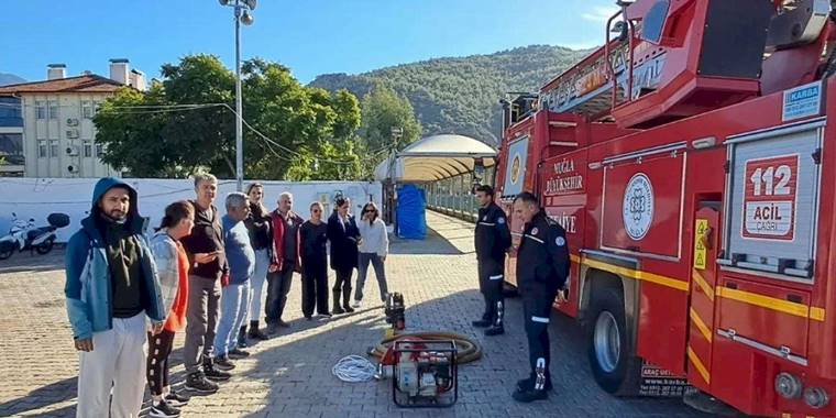 Muğla Büyükşehir gönüllü itfaiyeciler yetiştiriyor