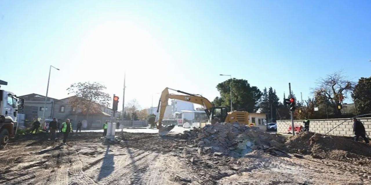 Denizli’de Çal Caddesi baştan aşağı yenileniyor
