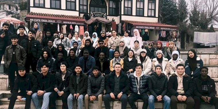 Sakarya'da öğrenciler tarihi ve doğal mekanları keşfetti