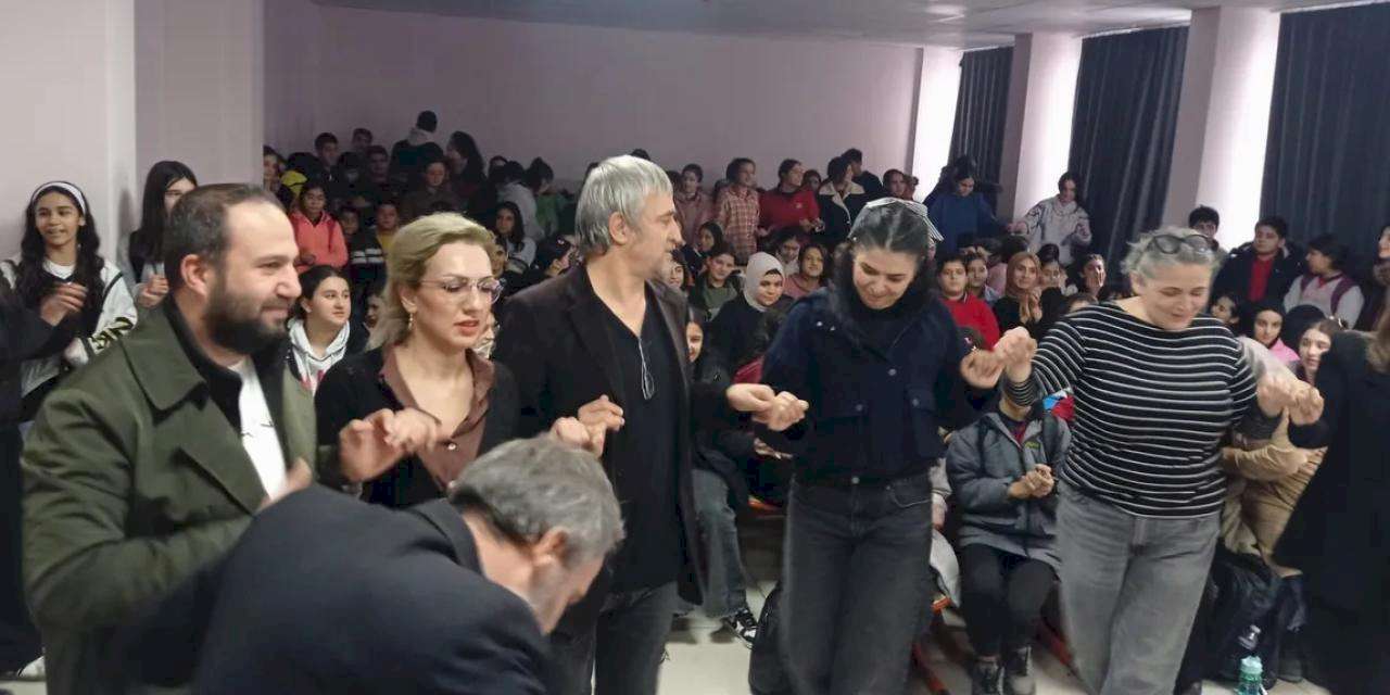 Mardin'de LGS öğrencilerine moral konseri