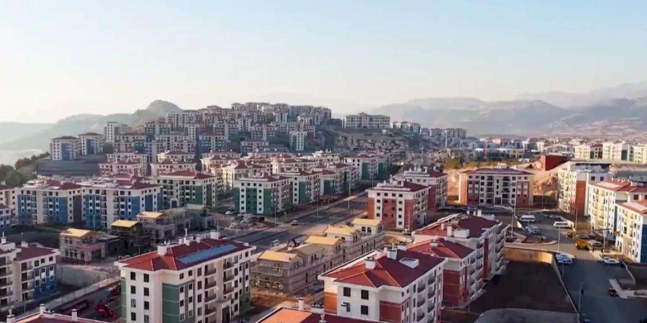 Asrın inşasında 455 bin konut tamamlandı, son teslimler yapılacak
