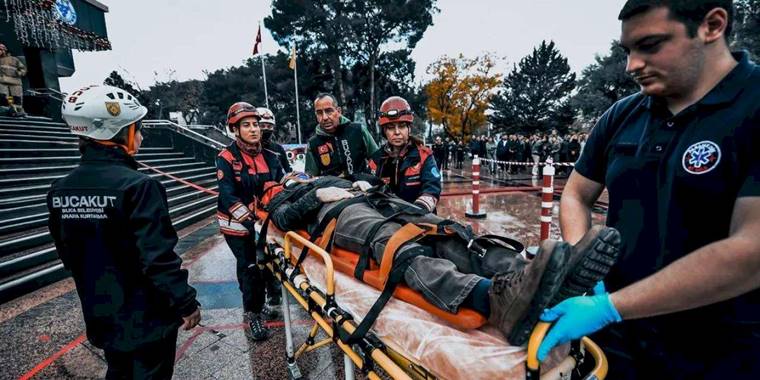 İzmir İtfaiyesi daima teyakkuzda