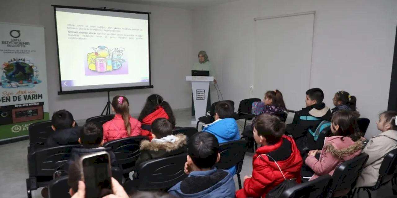 Ordu’da İklim Değişikliği ve Sıfır Atık Merkezi çocuklara eğitimle açıldı