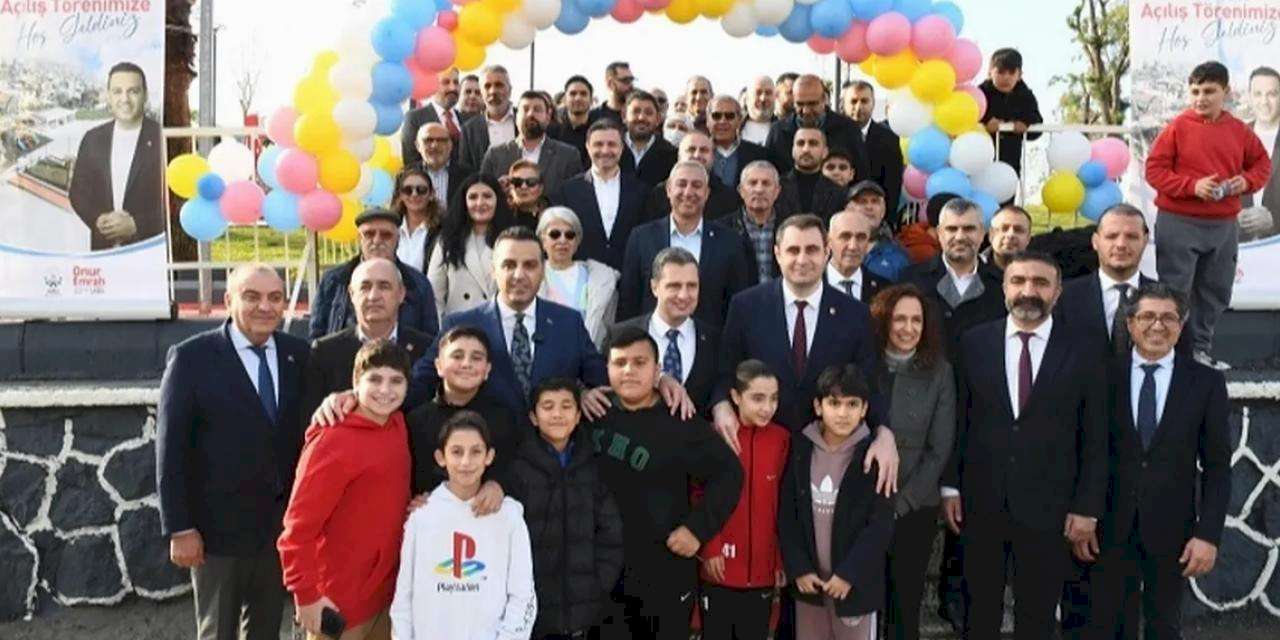 Uğur Mumcu Parkı İzmir Çiğli’de hizmete açıldı